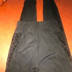 Lululemon leggings with stirrup